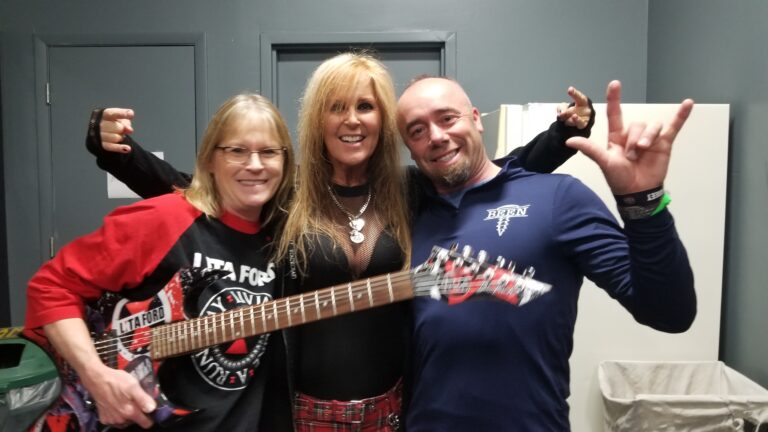 Fans enjoying the Lita Ford Rock Star Experience have all had the dream of their lives come true